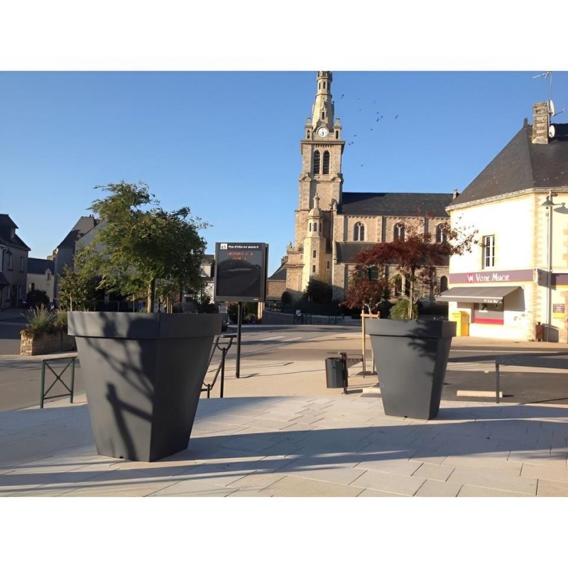 Pot DECO Géant Carré simple et double peau prévue pour les espaces larges