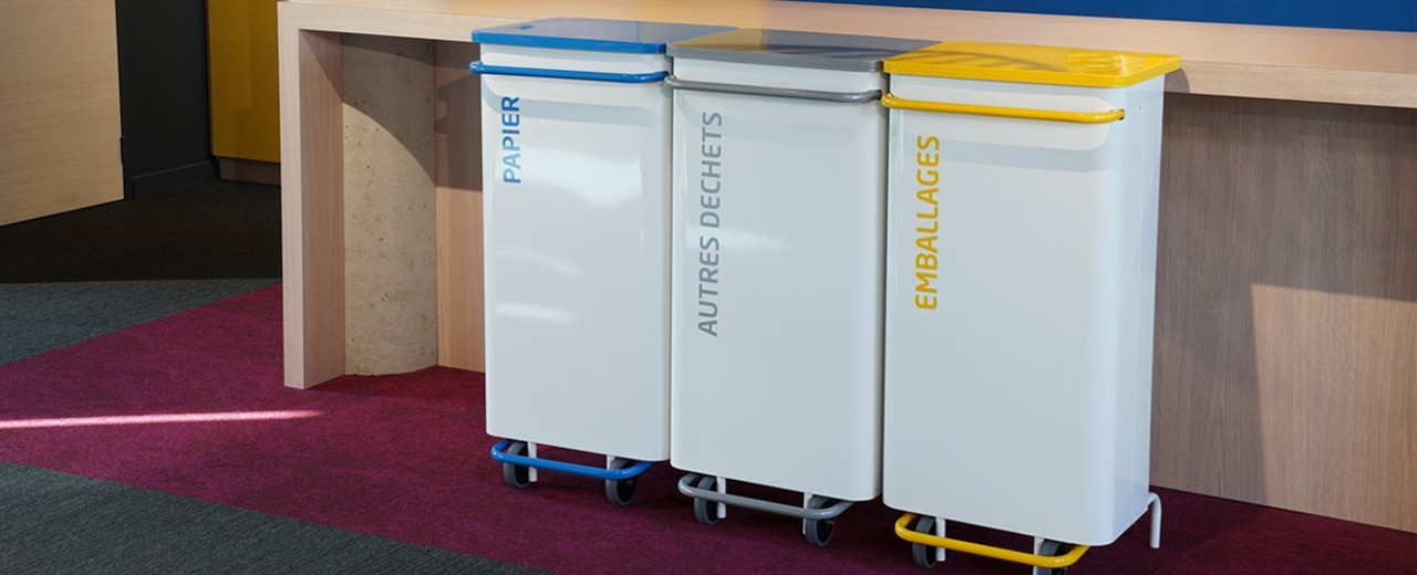 Poubelle de tri sélectif d'extérieur design avec bac à piles, Poubelles de tri  sélectif